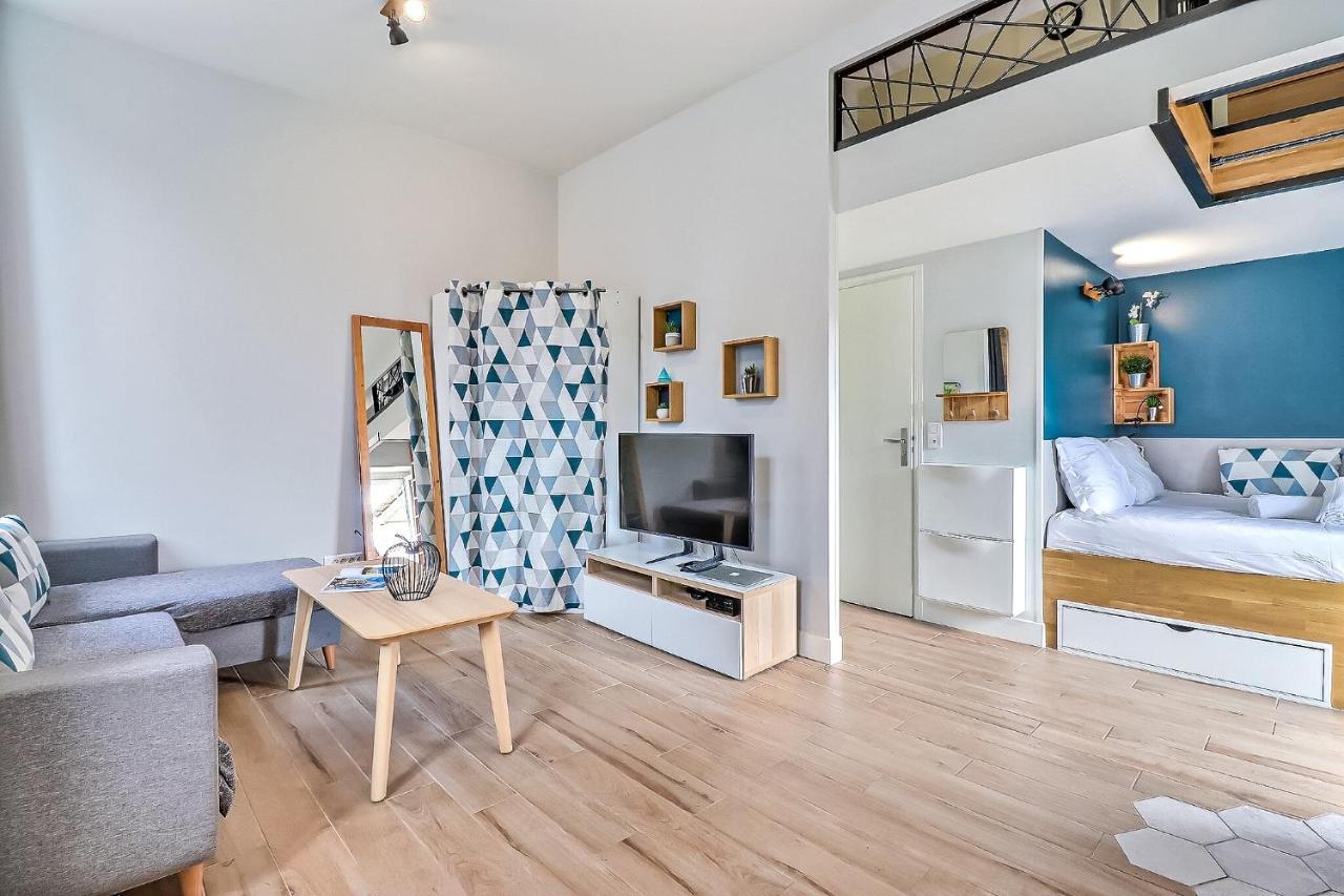 Appart Cosy Terrasse Gare De Nimes Apartment Exterior photo
